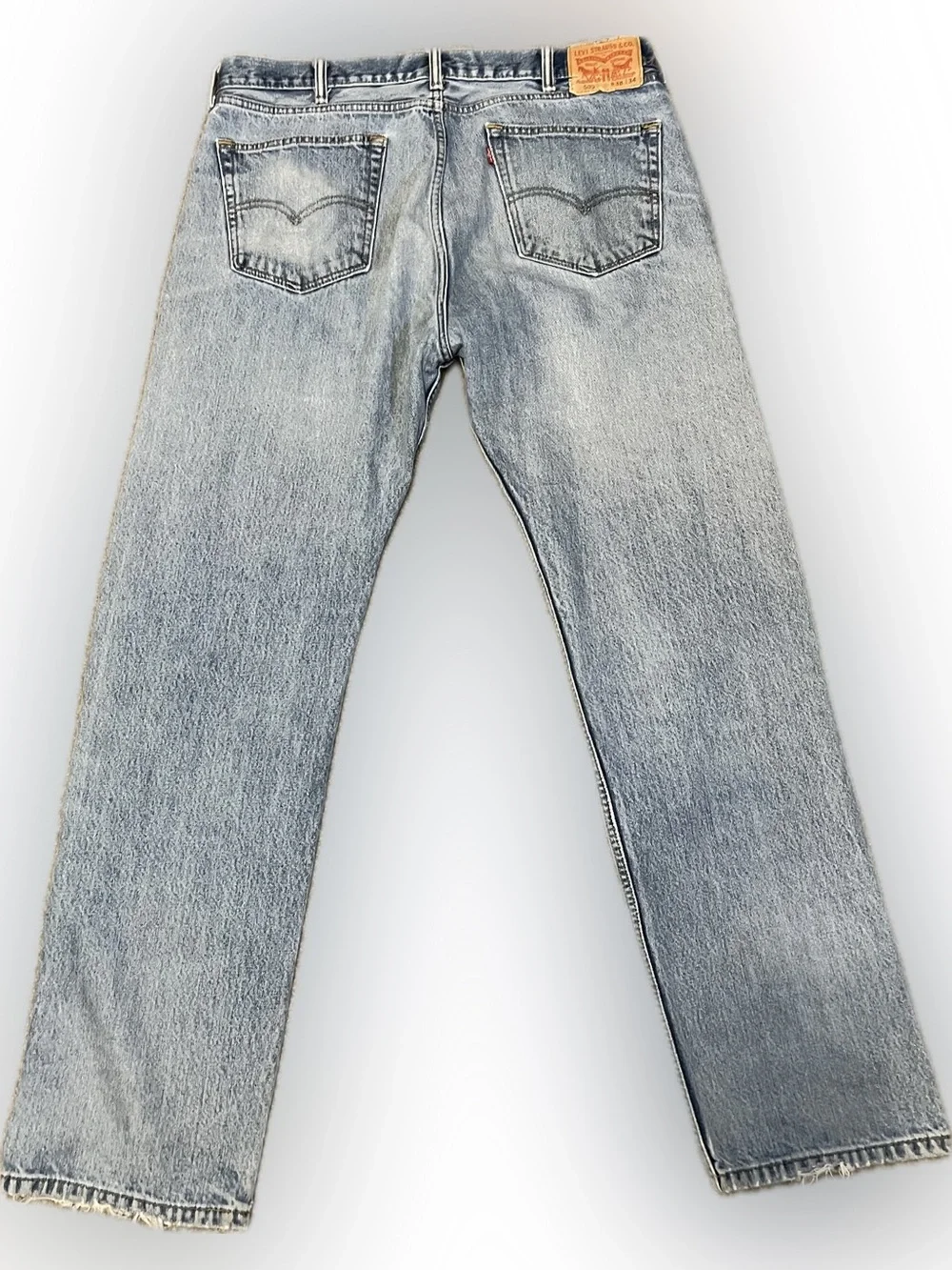 Levis levi distressed